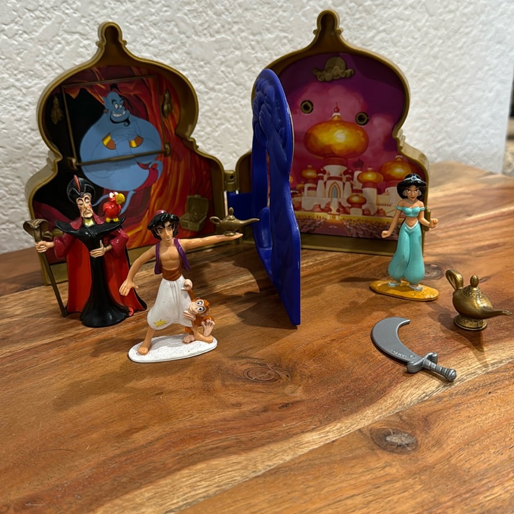 Vintage Aladdin toy castle